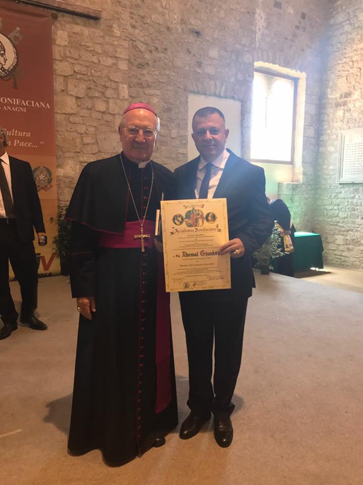 FOTO GALERI/ Itali, Deputeti i PD zgjidhet Anëtar i Këshillit Shkencor të Akademisë Bonifaciana