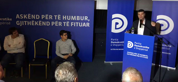 Korçë, Astrit Patozi shpall “Lëvizjen për Ringritjen e PD”, i bashkohen edhe 3 deputetë