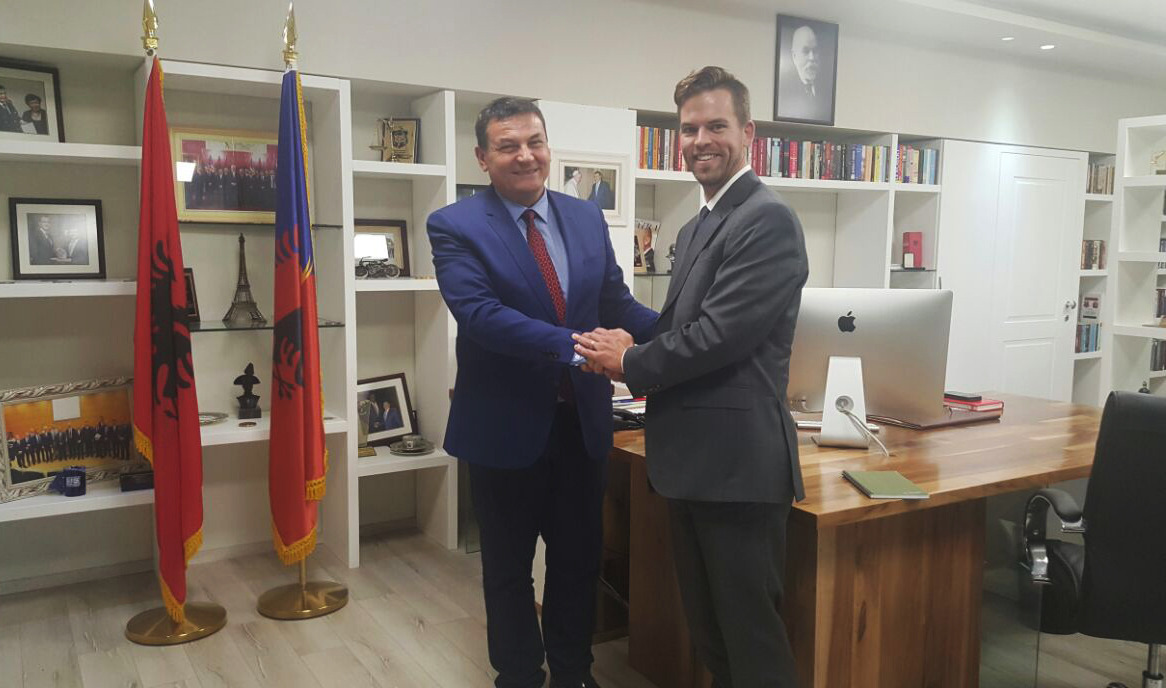 FOTO/ FBI në Tiranë, takim me Haki Çakon