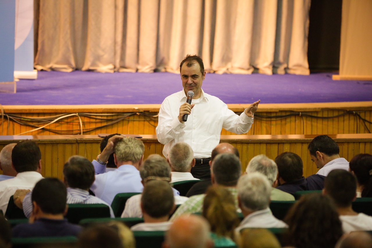 Selami sulm Bashës në pikën e tij të fortë: PD nën lidershipin e Bashës e izoluar nga ndërkombëtarët