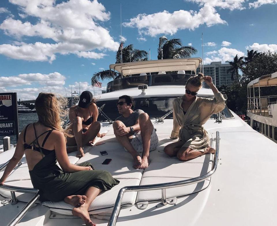 FOTO GALERI/ Jeta e fëmijëve të pasur rus kalon çdo kufij