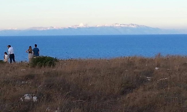FOTO LAJM/ Malet e Shqipërisë magjepsin italianët…, nga 70 km distancë