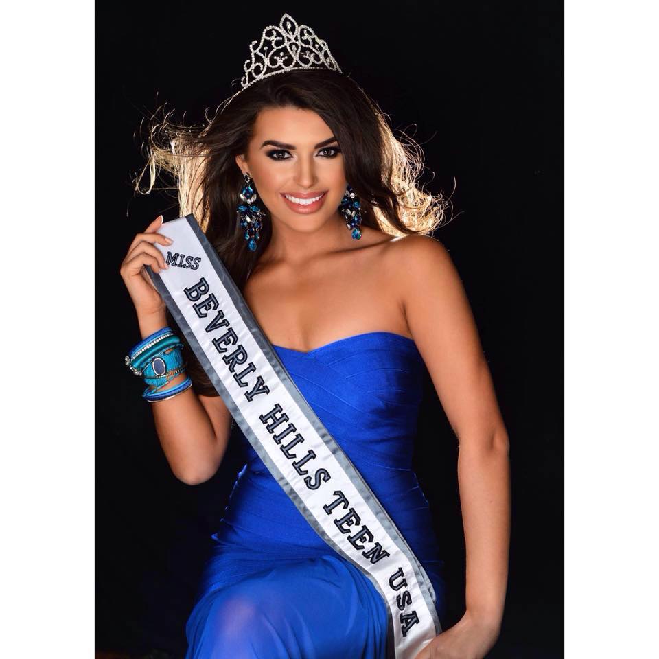 FOTO GALERI/ Shqiptarja i lë mbrapa të gjitha, rrëmben kurorën e bukurisë amerikane