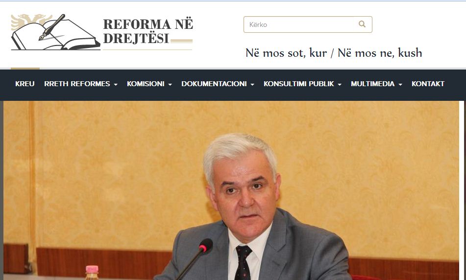 FOTO LAJM/ “Të përjetshmëve” ju hyn vetja në qejf