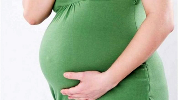 Tiranë, e reja shtatzëne tenton vetëvrasjen