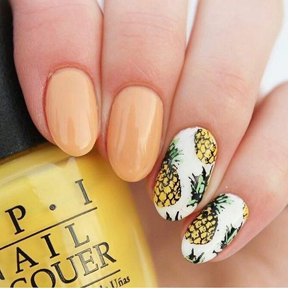 “Yummy”, trendi i thonjve që po çmend verën