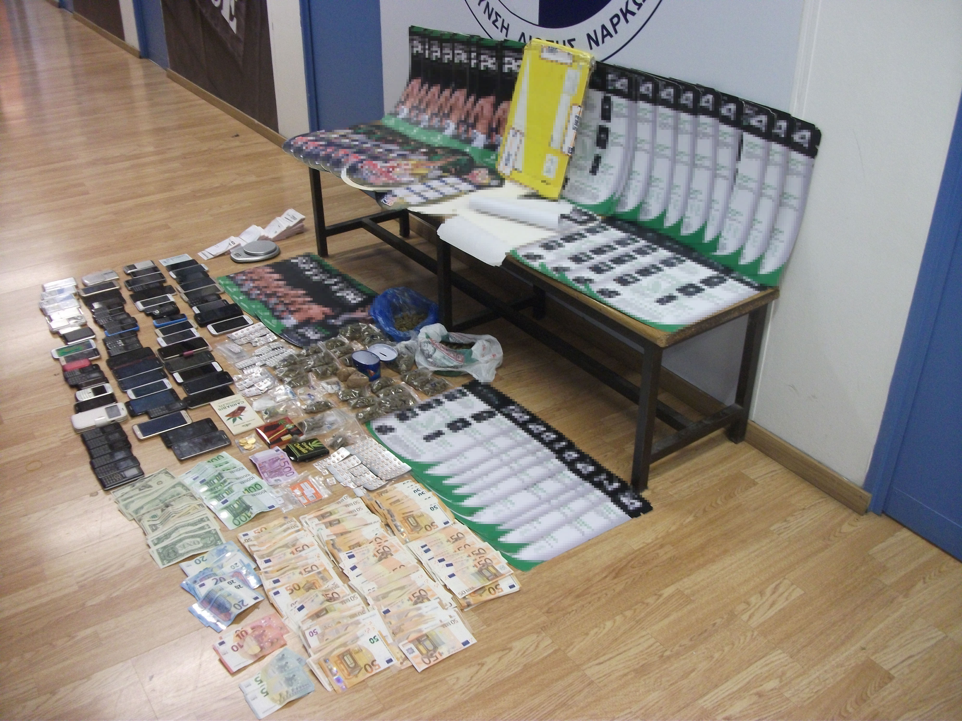 FOTO GALERI/ Greqi, shkatërrohet rrjeti i kokainës nga Bolivia në Europë, pranga edhe një shqiptari