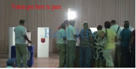 Patozi provokon me dy video për votimin