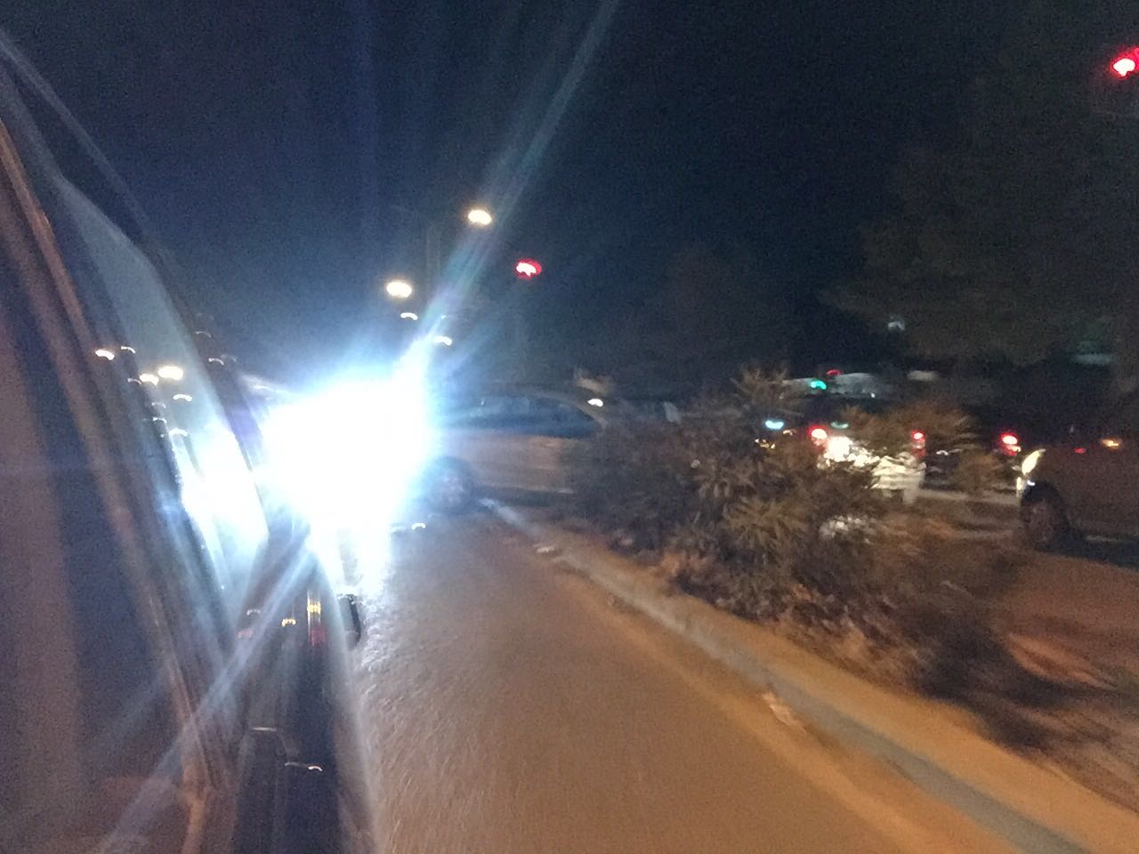 FOTO/ Katër makina në garë pë parakalim, përfundimi është i frikshëm