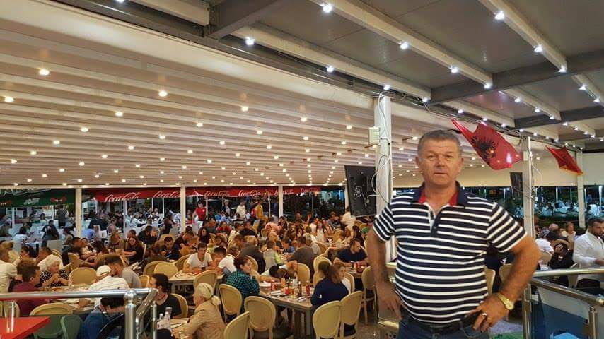 VIDEO & FOTO GALERI/ “Të të puthja dhe një herë” – Fjalët rrëqethëse të vajzës shkodrane pas vdekjes së babait e vëllait