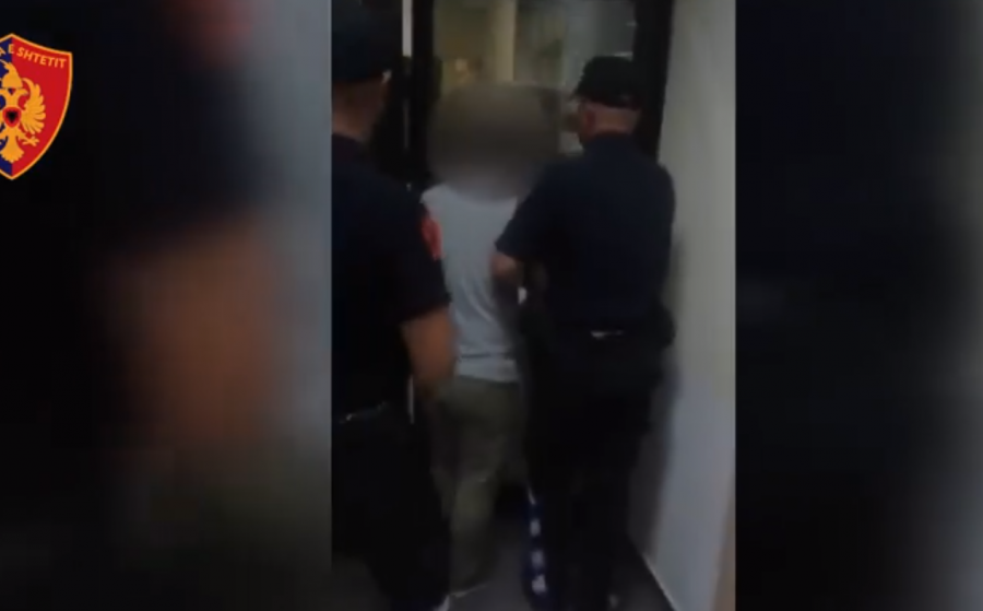 VIDEO/ Mbi 500 m2 garazh pa leje, arrestohen 2 specialistët e bashkisë, 4 policë nën hetim