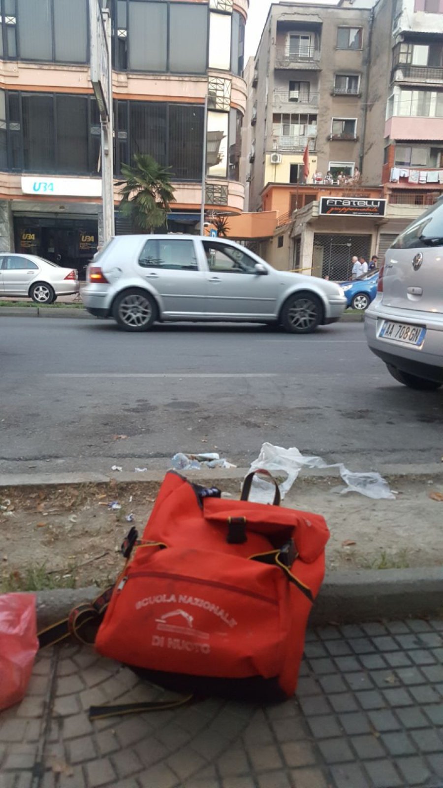 DETAJE & FOTO/ Shkodër, Policia sqaron si ndodhi grabitja e gruas në mes të qytetit