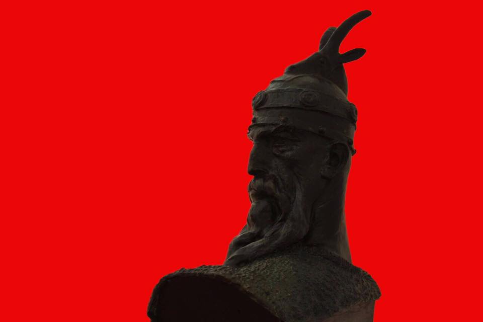 KALENDARI/ Edi Rama shpjegon pse viti 2018 do të jetë viti i Skënderbeut