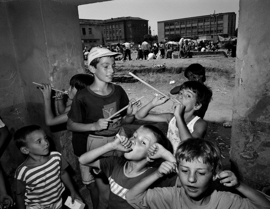 FOTO TË RRALLA/ Tirana, dy dekada më parë