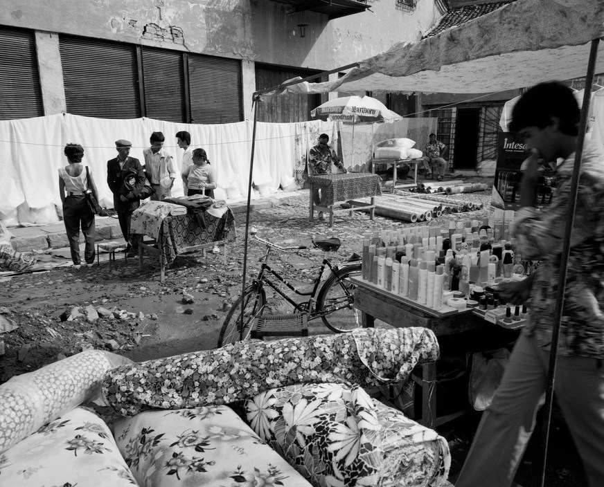 FOTO TË RRALLA/ Tirana, dy dekada më parë