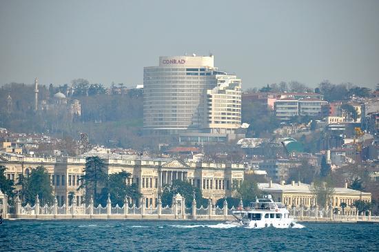 EMRAT & FOTO GALERI/ E dashura modele vret aktorin dhe prezantuesin e njohur, më pas edhe veten