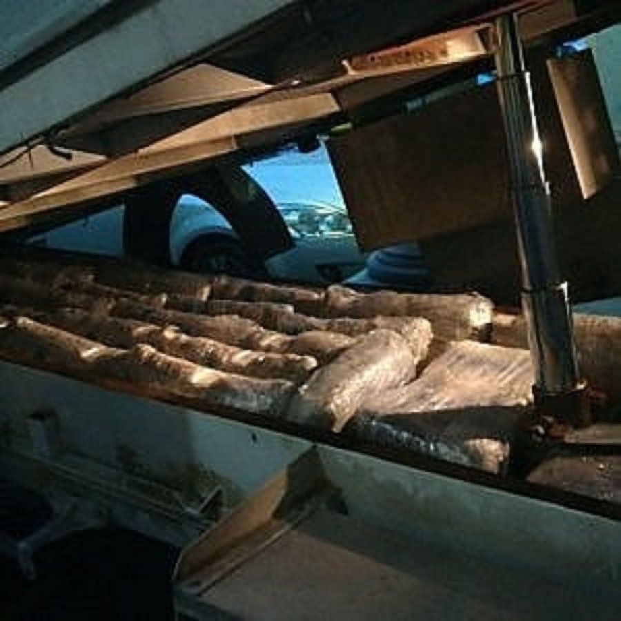 FOTO/ Itali, transportonin 2 milionë drogë, arrestohet shqiptari dhe miku i tij rumun