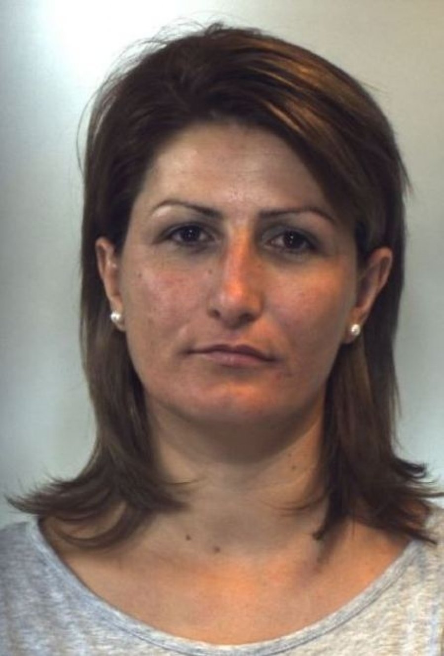 FOTO/ Ja kush është shqiptarja qëi mori 33 mijë euro biznesmenit italian