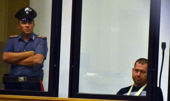 EMRI & FOTO/ Parma, karabinierët në film aksion, shqiptari që përplasi makinën e policisë dhe plagosi 2 italianët