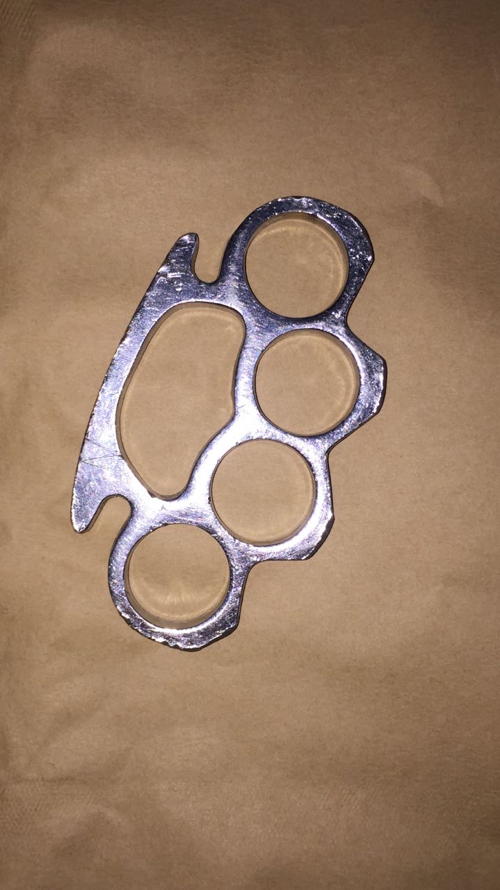 Kamzhikë dhe doreza hekuri, si e masakruan të riun në Sarandë, në sy të djalit 4 vjeç