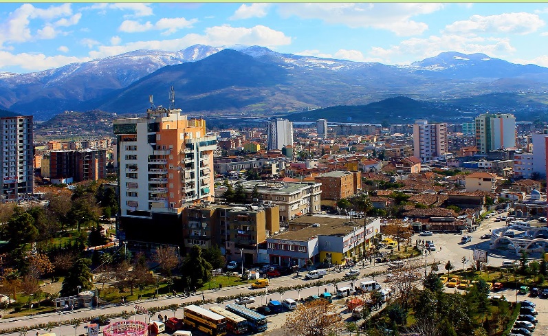 Aroma si e një kufome në dekompozim po vret Elbasanin