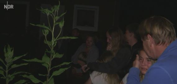 VIDEO/ Deportohet familja shqiptare azilkërkuese, reagimet e fqinjëve gjermanë jan prekëse