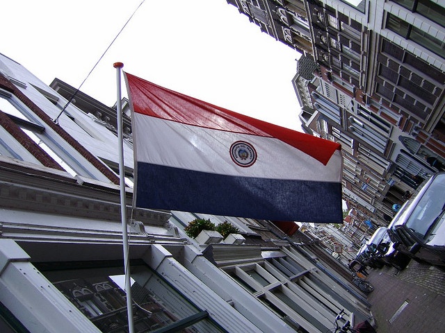 VIDEO/ Lajm i keq, Parlamenti holandez nis diskutimin për pezullimin e vizave për shqiptarët