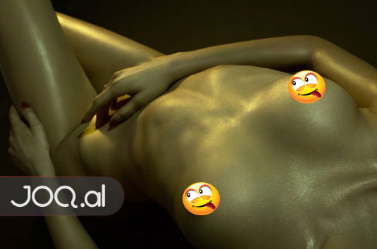 FOTO/ Balerina e njohur shqiptare sërish nudo