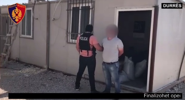 VIDEO/ Kishte fshehur drogën në kontenier, arrestohet durrsaku