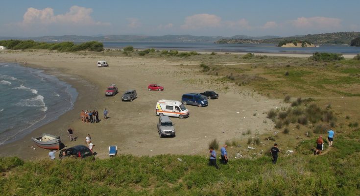 Zvërnec, mbytet fëmija, nëna tenton ta shpëtojë por…