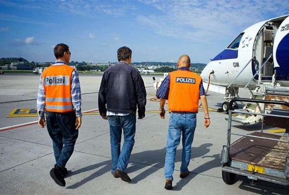 Ndahet familja shqiptare, Zvicra dëbon burrin për 10 vjet