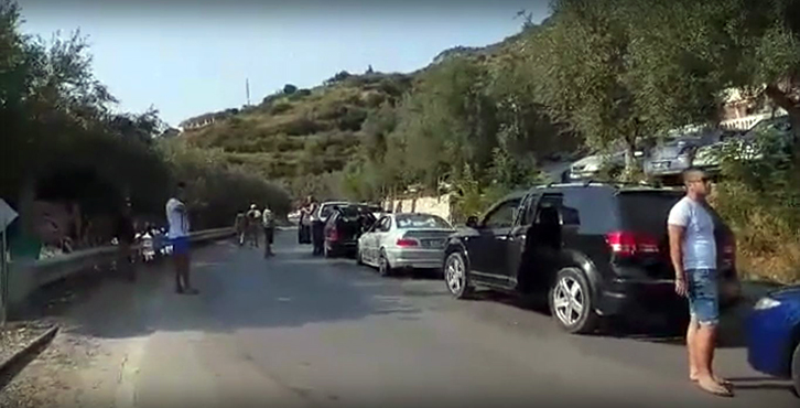 VIDEO/ Vlorë, kaos në trafik, shkon në 17 kilometra pritje vargu makinave
