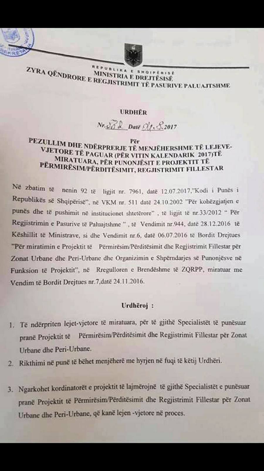 ABSURDI/ Kryeregjistruesja re privatizon ZRPP, urdhëron punonjësit të kthehen nga lejet vjetore