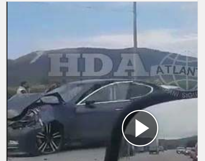 VIDEO/ Berat, makinat përplasen e bëhen copash