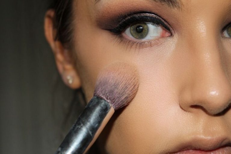 FOTO/ Ky është grimi perfekt për stinën e vjeshtës