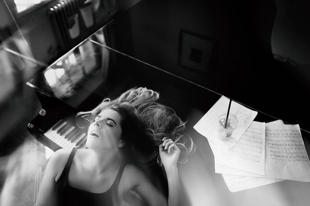 Kur e arrijnë femrat pikën e nxehtë në shtrat