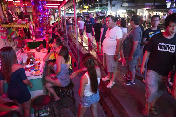 FOTO/ Pattaya, kryeqyteti i ri i seksit