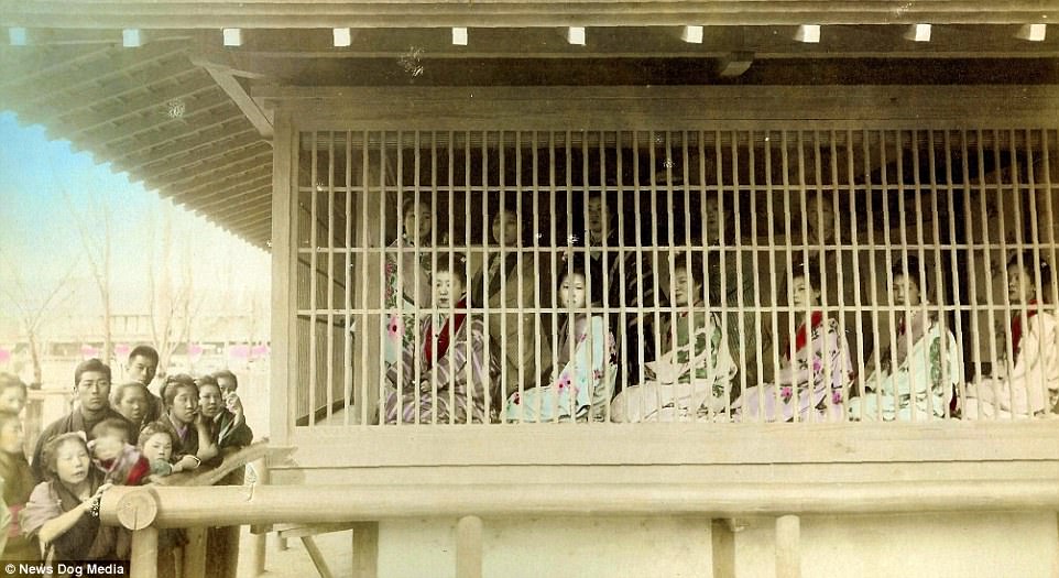 FOTO/ Si ishte jeta e prostitutave japoneze në vitet 1900
