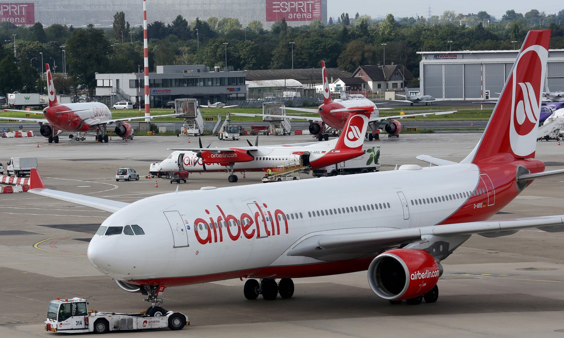 “Sëmuren” 200 pilotë, anulohen 100 fluturime të “Air Berlin”