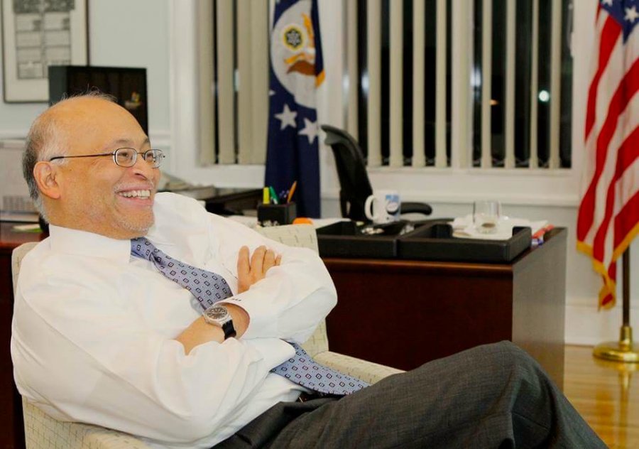 DASH shkarkon nga puna ish-ambasadorin Arvizu, proteston bashkëshortja e tij