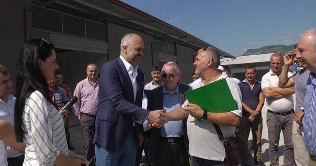 DENONCIMI I BASHES/ Goditën policinë në Elbasan, ja ku buron guximi dhe pushteti i bandave kriminale