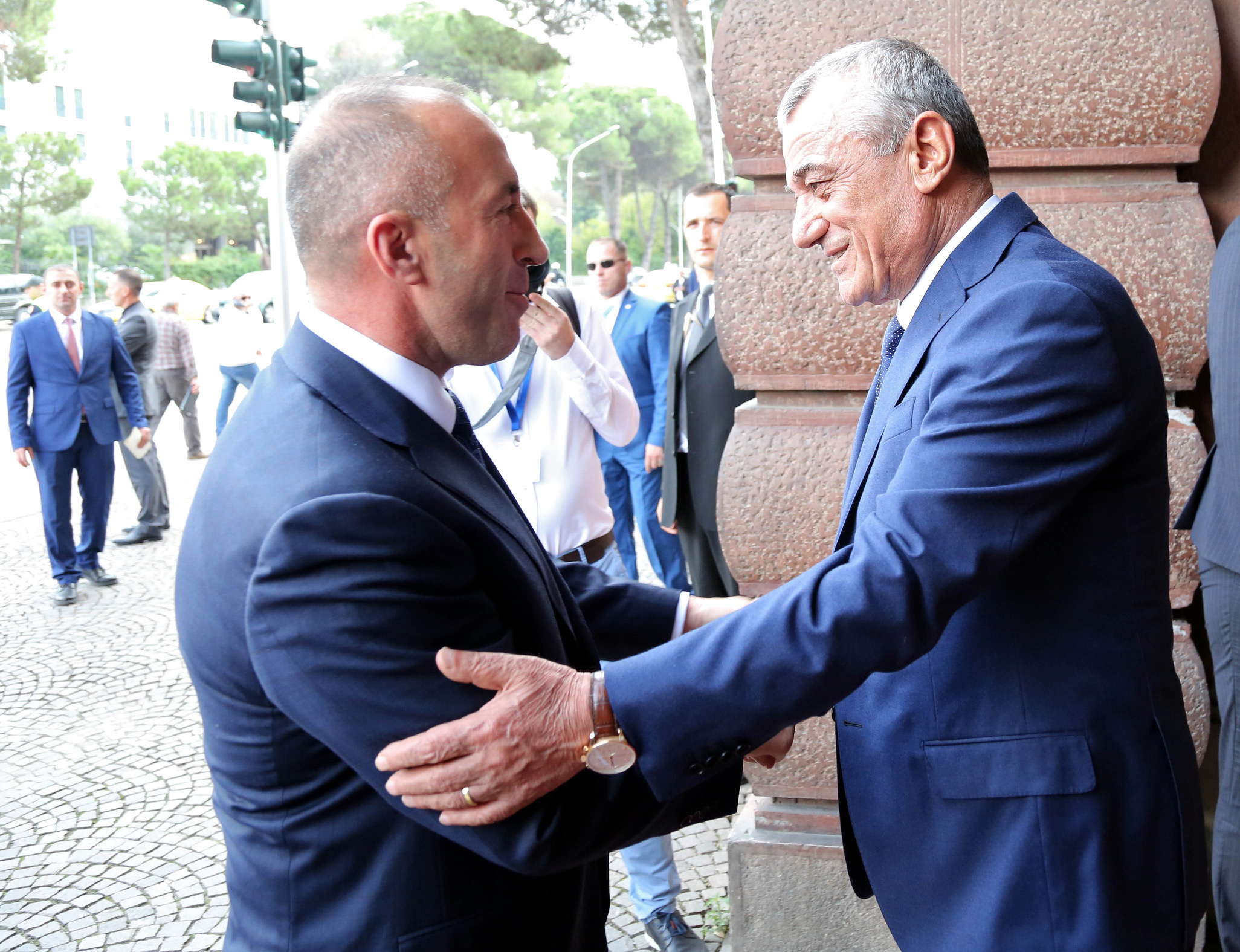 FOTO GALERI/ Ramush Haradinaj bën bashkë Gramoz Ruçin dhe Edi Palokën