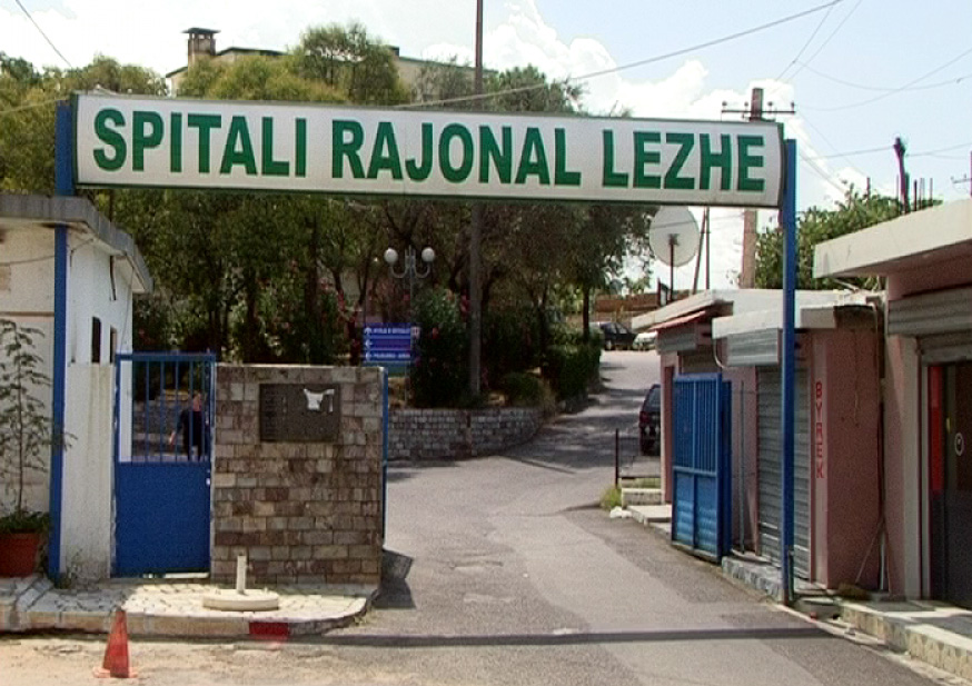 EMRI & FOTO/ Drejtori i spitalit të Lezhës kundër kryeministrit Edi Rama