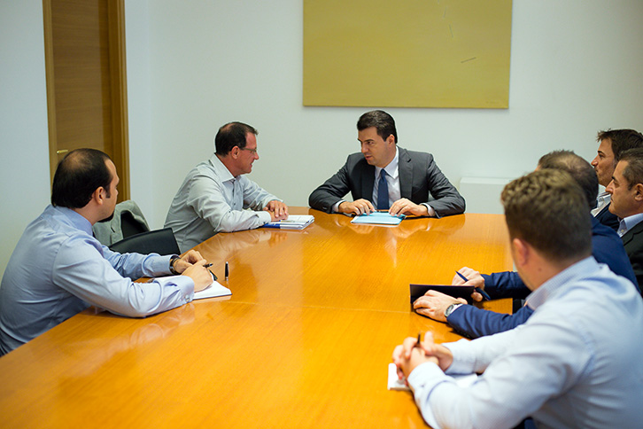 FOTO/ Basha me kreun e Konrad Adenauer për ndalimin e simboleve të komunizmit dhe reformimin e PD