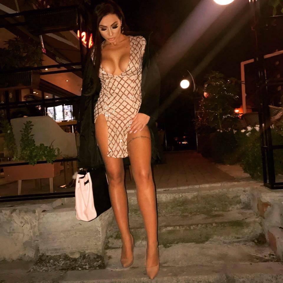 FOTO/ Marina Fara tërbohet në Amsterdam