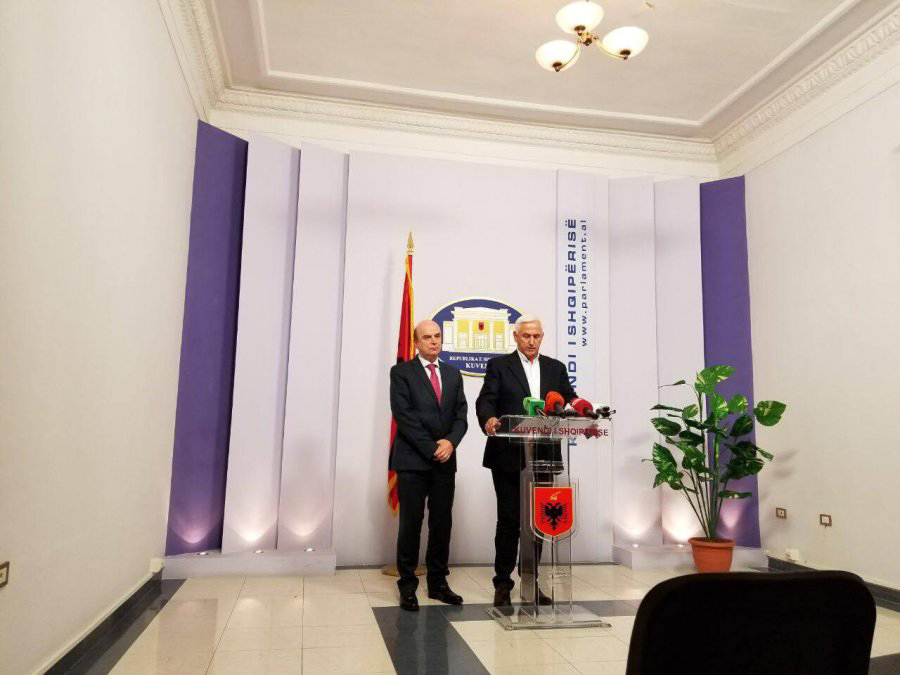 LSI: Edi Rama 1300 punonjës në Kryeministri, por nuk pranon 70 persona për strukturat e Vetting-ut