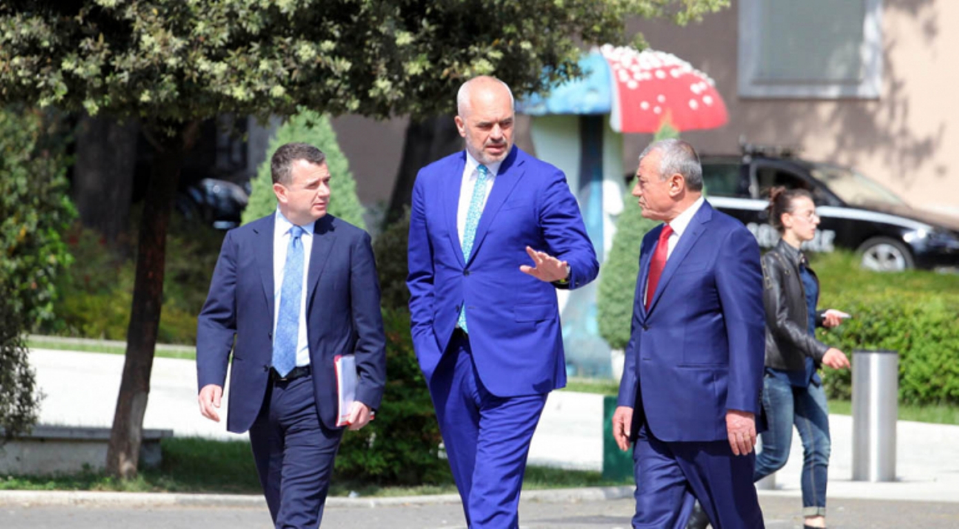 Prezantimi i qeverisë, Rama takim me Ruçin, Ballën dhe ministrat e rinj, ja për çfarë diskutuan