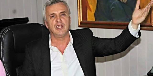 EMRI & DETAJE/ Presidenti i ekipit të futbollit, boks me një raund me mjekun e njohur