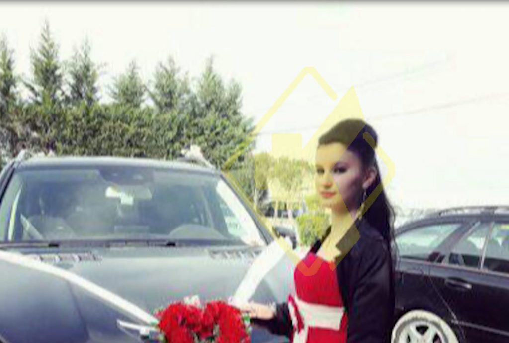 FOTO/ U gjet e varur në pemë, kush është Aurela nga Kukësi