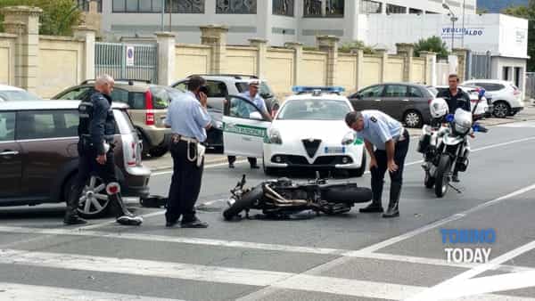 FOTO/ Aksident tragjik në Torino, vdes i riu shqiptar me motorr